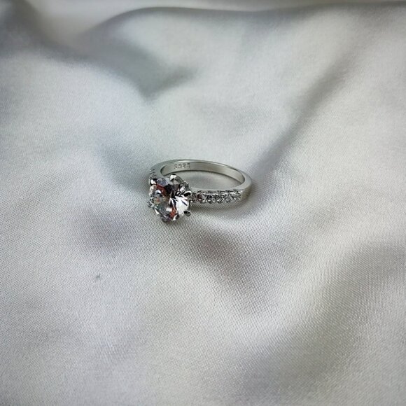 Sterling Silver Engagement Ring - Picture 3 of 4